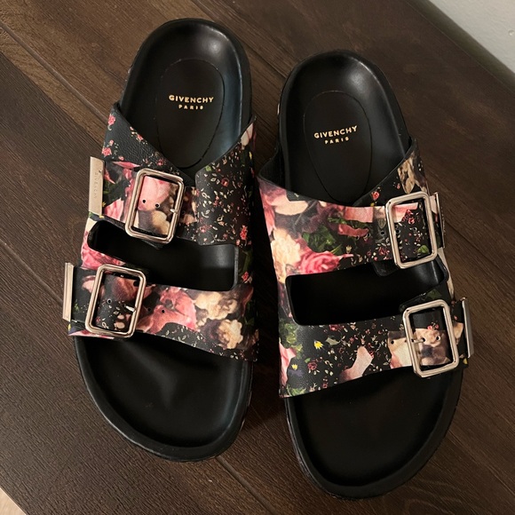 Authentic Givenchy Sandals - Picture 2 of 6